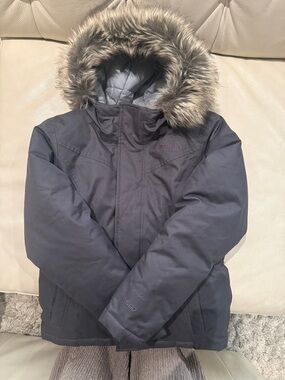 The North Face Women's Dark Gray Insulated Ski Jacket with Faux Fur Hood